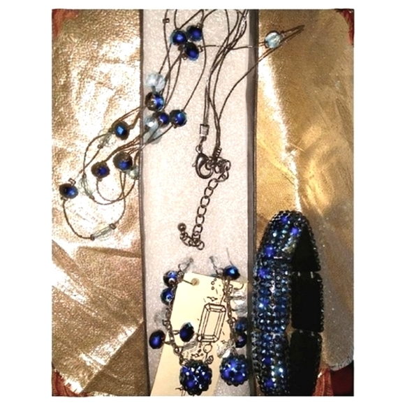 Blue Beaded Sparkly Earrings, Bracelet & Necklace - Picture 6 of 16